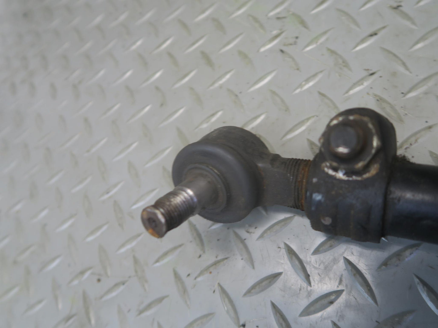 1996-1997 Lexus FZJ80L LX450 Steering Tie Rod Linkage Arm