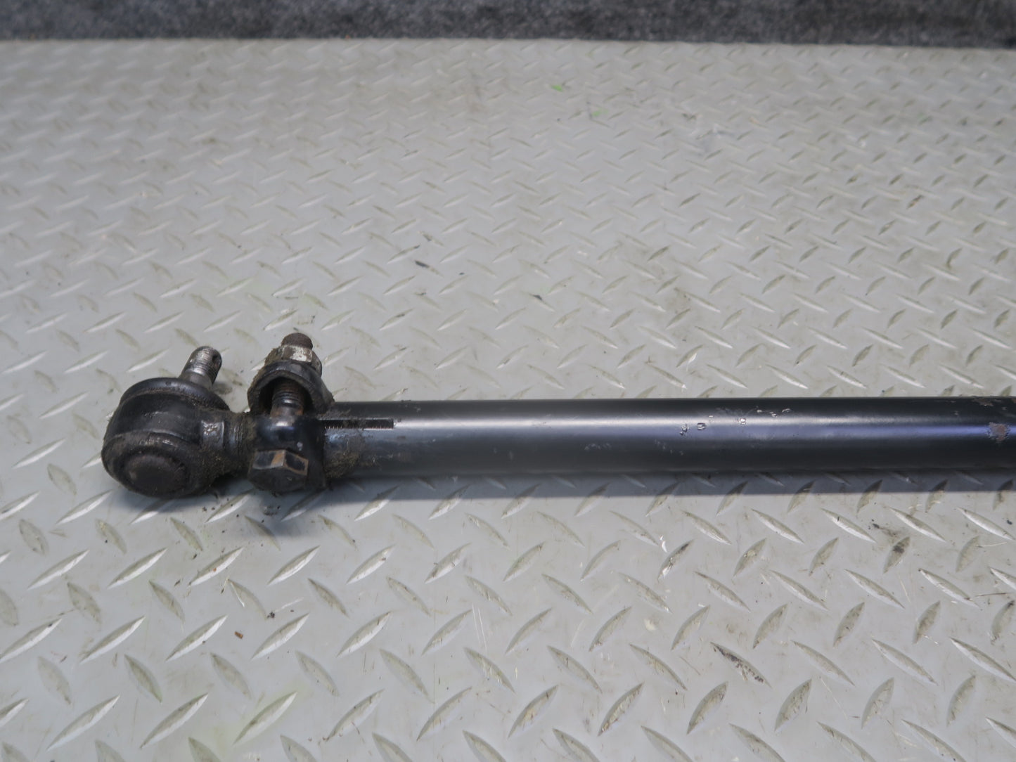 1996-1997 Lexus FZJ80L LX450 Steering Tie Rod Linkage Arm