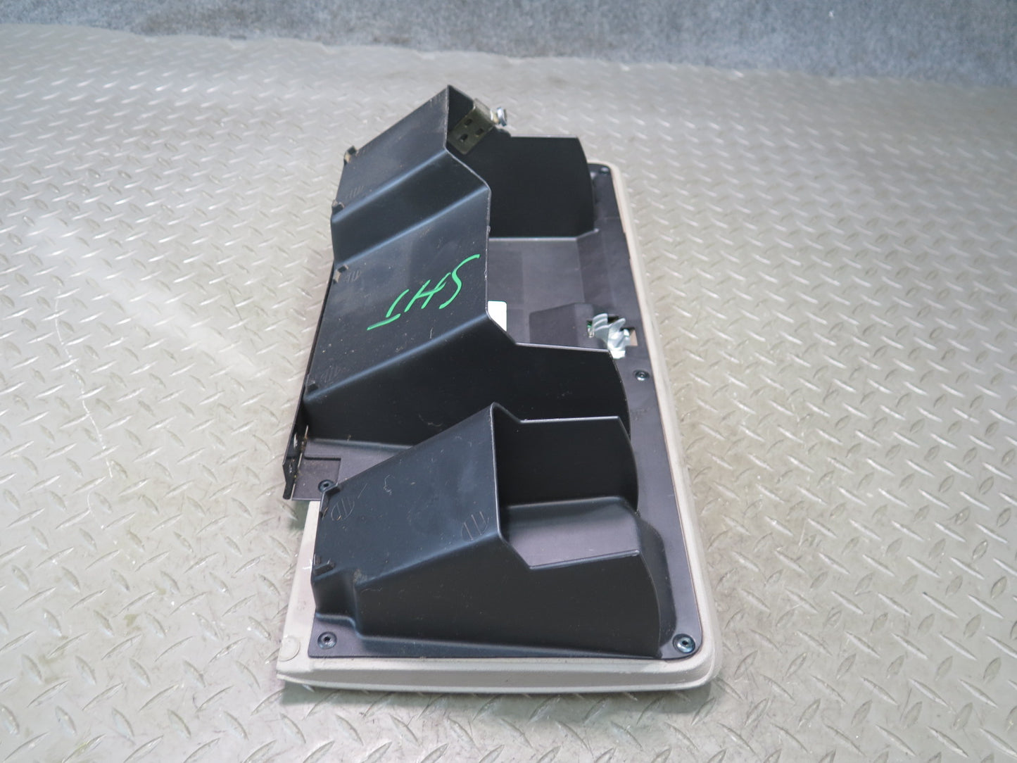 2003-2009 Hummer H2 Dash Glove Box Compartment Storage 15707423