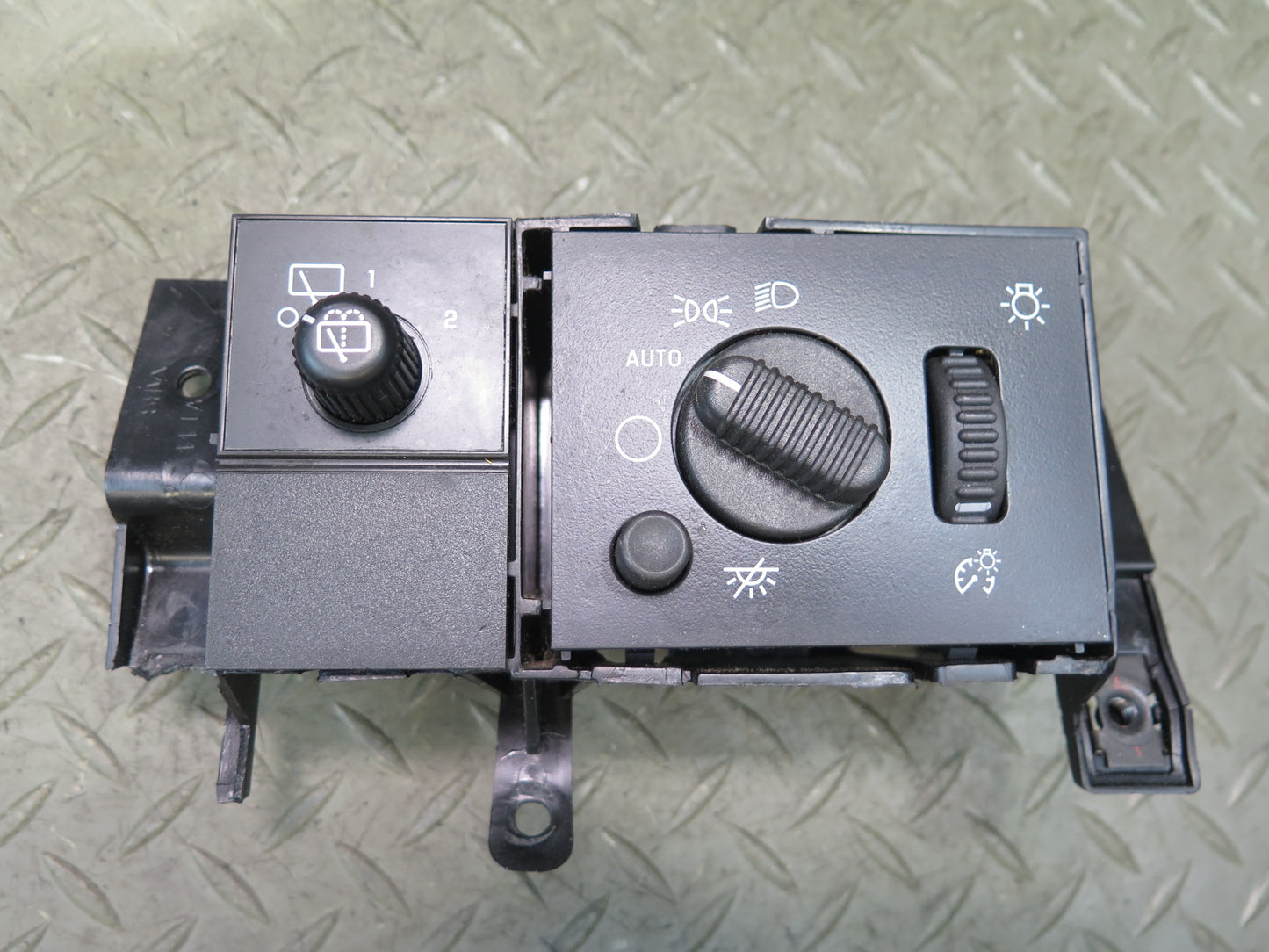 2003-2007 Hummer H2 Headlight Fog Light Lamp Dimmer Control Switch