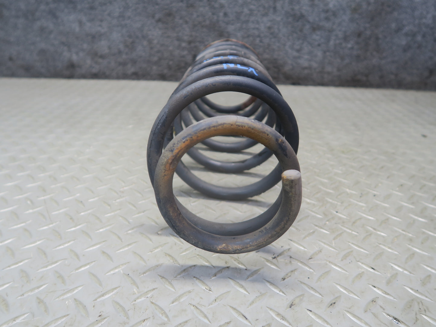 1996-1997 Lexus FZJ80L LX450 AWD Front Left & Right Coil Spring Set of 2