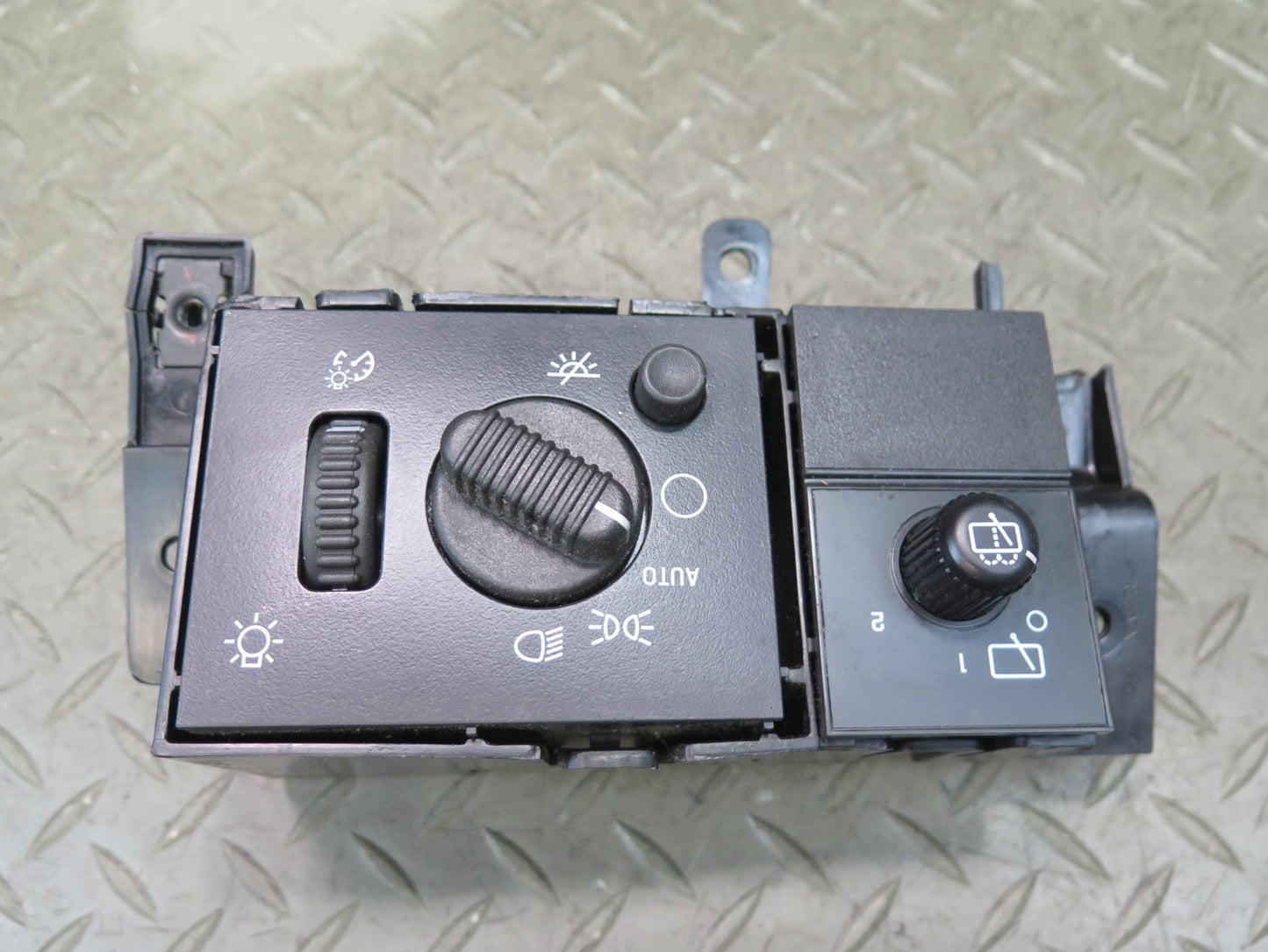 2003-2007 Hummer H2 Headlight Fog Light Lamp Dimmer Control Switch