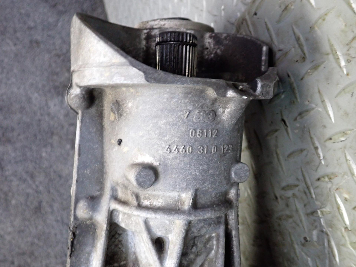 2011-2014 Porsche Cayenne 958 4.8L NA Front Axle Differential Carrier 2.92 Ratio