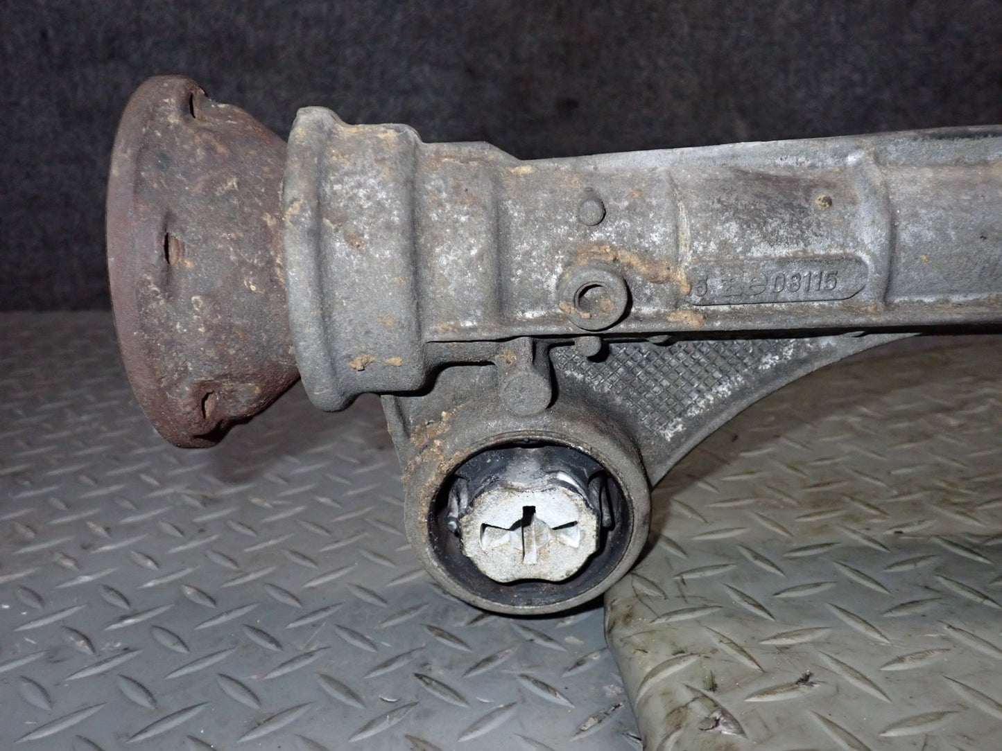 2011-2014 Porsche Cayenne 958 4.8L NA Front Axle Differential Carrier 2.92 Ratio