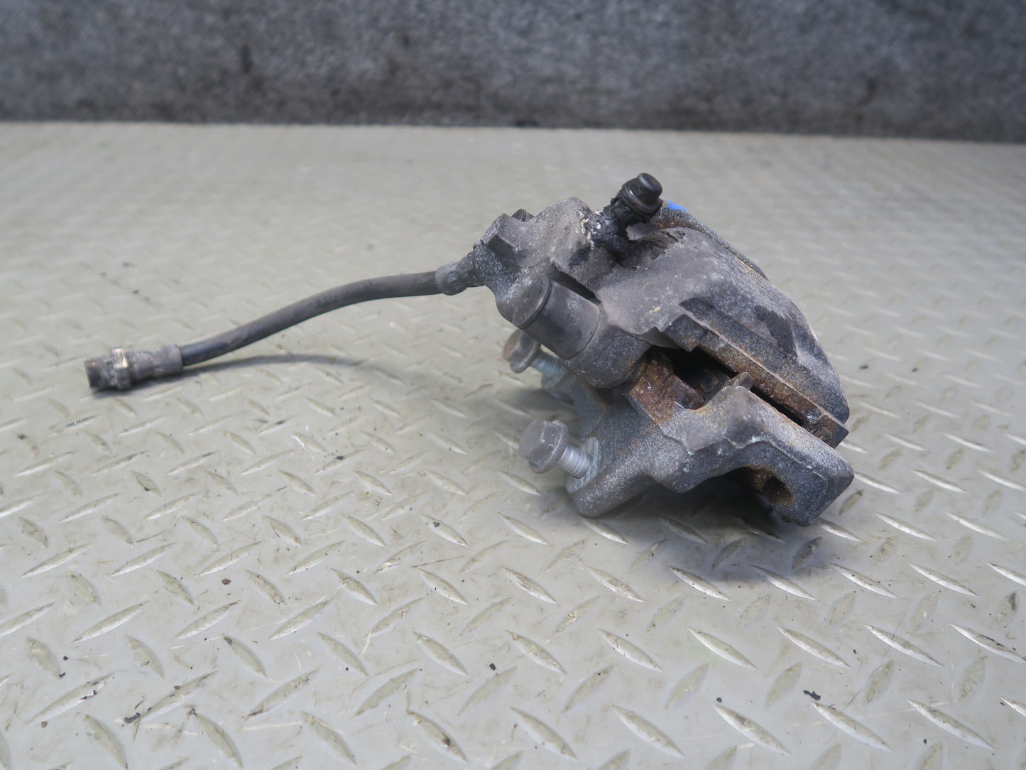 03-08 BMW E85 E86 Z4 3.0L RWD Set of 2 Rear Left & Right Brake Caliper 78K OEM