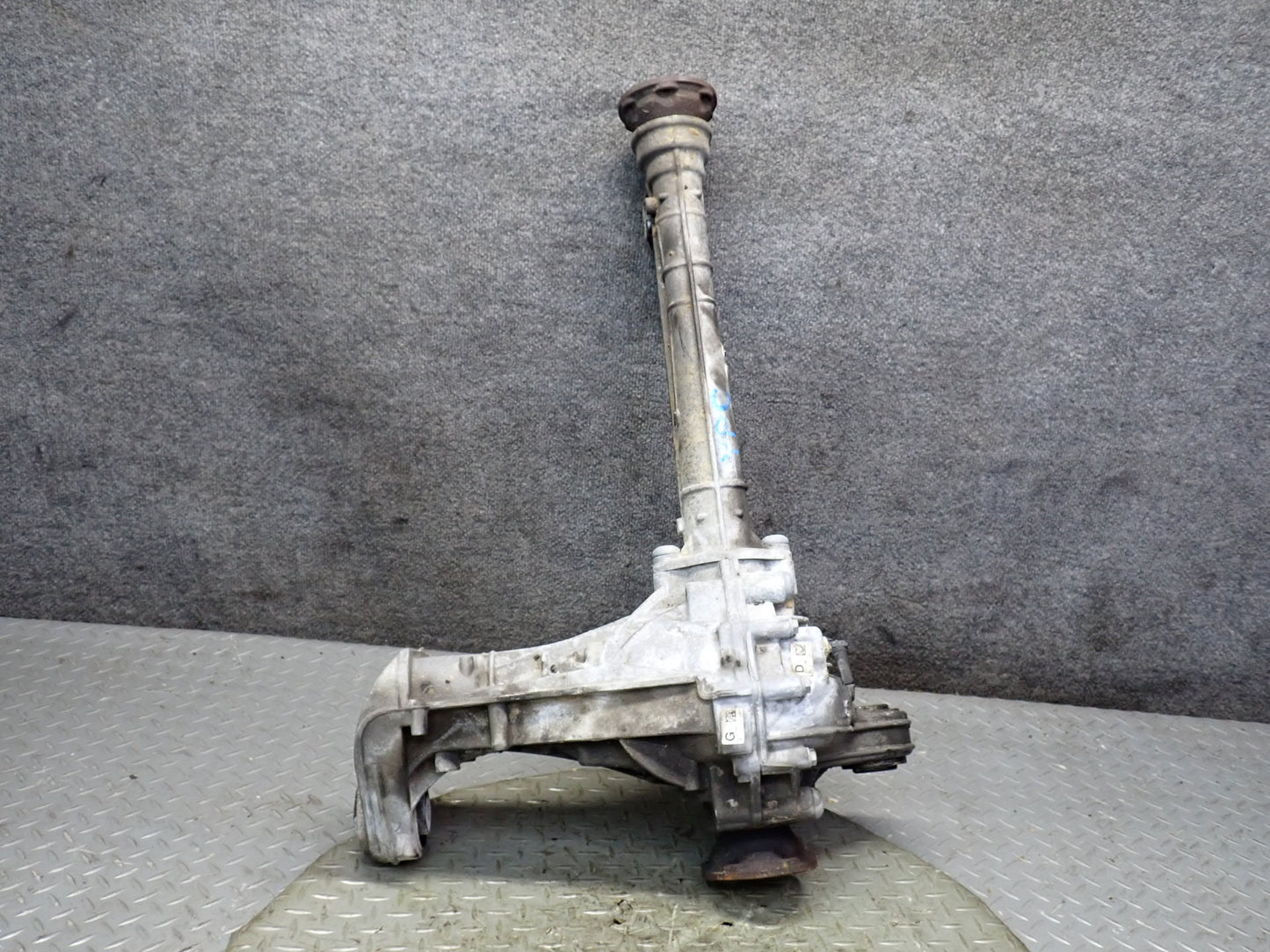 2011-2014 Porsche Cayenne 958 4.8L NA Front Axle Differential Carrier 2.92 Ratio