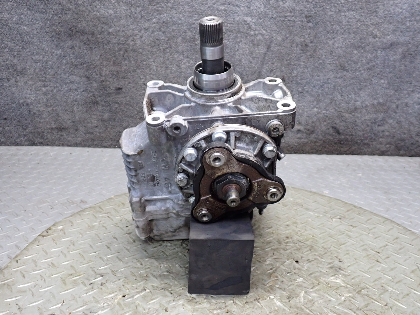 09-15 Audi TT S 8J Quattro AWD Transfer Case Box 116K Miles 0AV409053 OEM