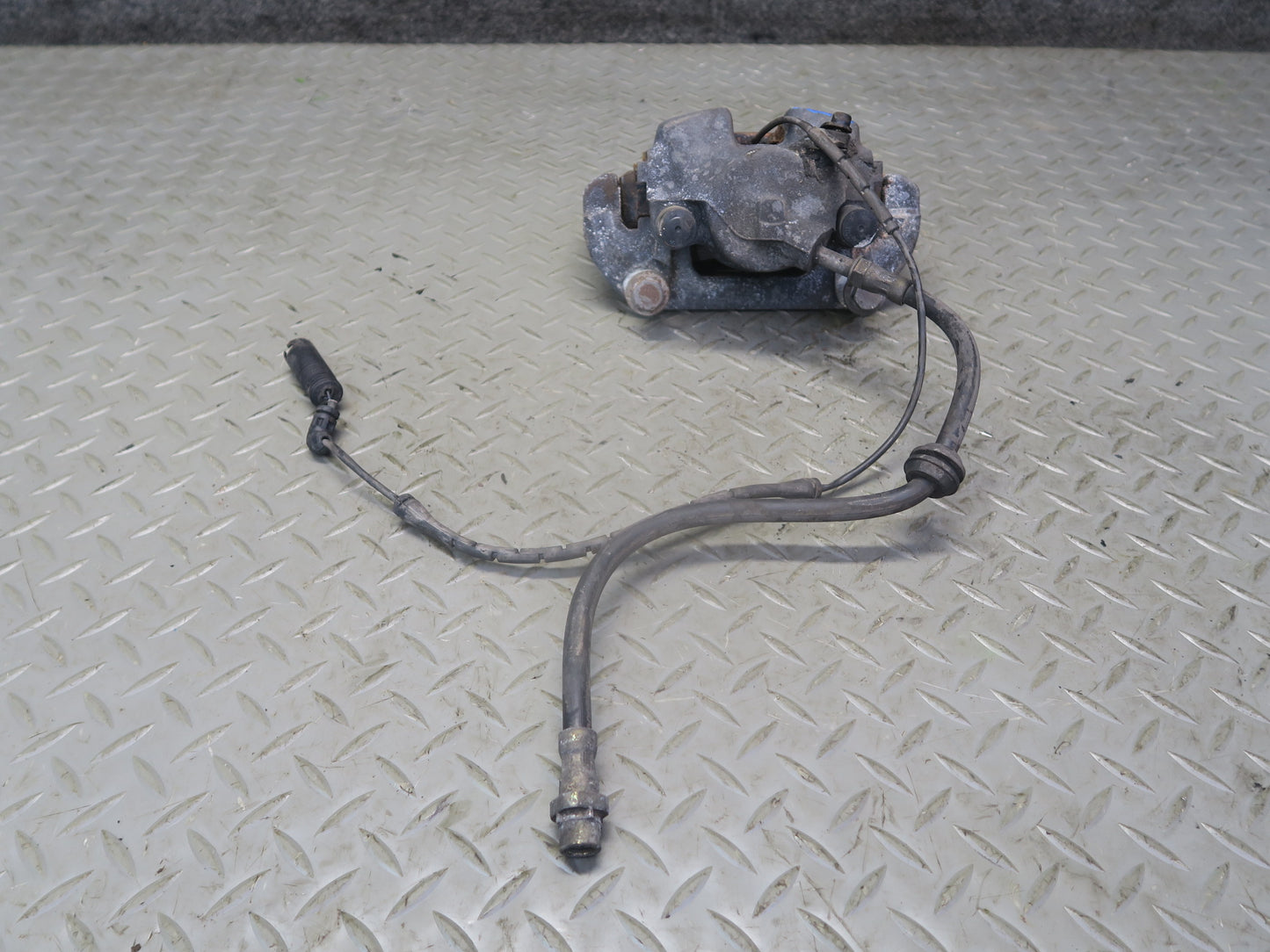 03-05 BMW E85 Z4 RWD Set of 2 Front Left & Right Brake Caliper 78K Miles OEM
