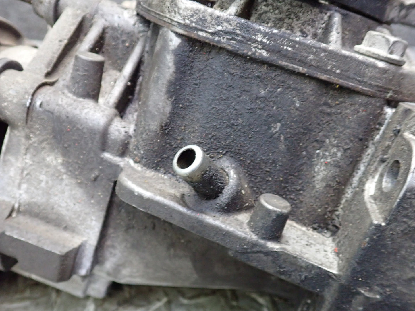 09-15 Audi TT S 8J Quattro AWD Transfer Case Box 116K Miles 0AV409053 OEM