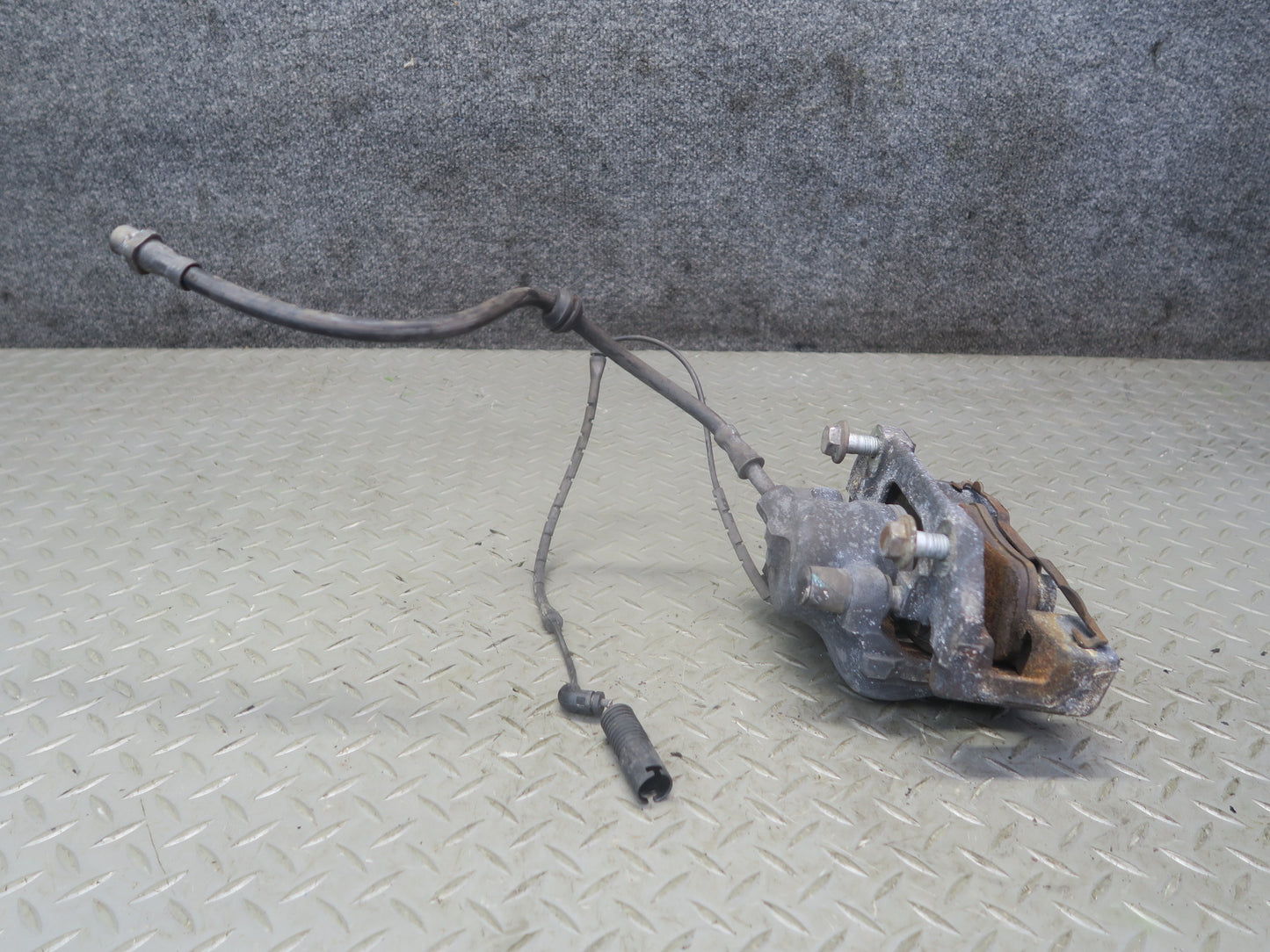 03-05 BMW E85 Z4 RWD Set of 2 Front Left & Right Brake Caliper 78K Miles OEM