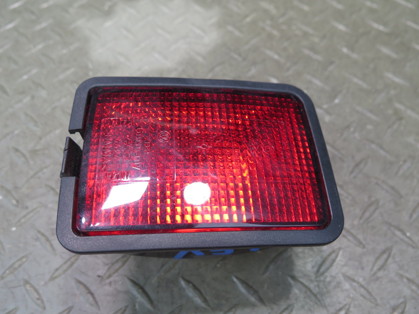 99-03 VW Eurovan T4 Set of 2 Rear Left & Right Bumper Tail Light Lamp OEM