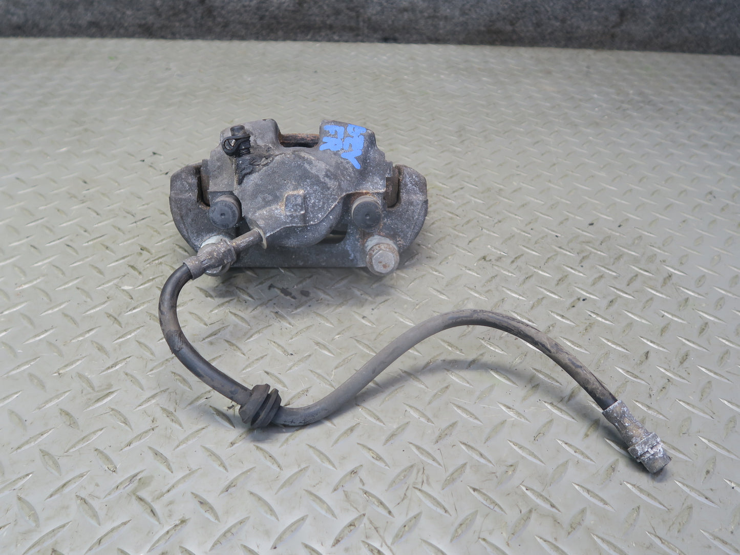 03-05 BMW E85 Z4 RWD Set of 2 Front Left & Right Brake Caliper 78K Miles OEM