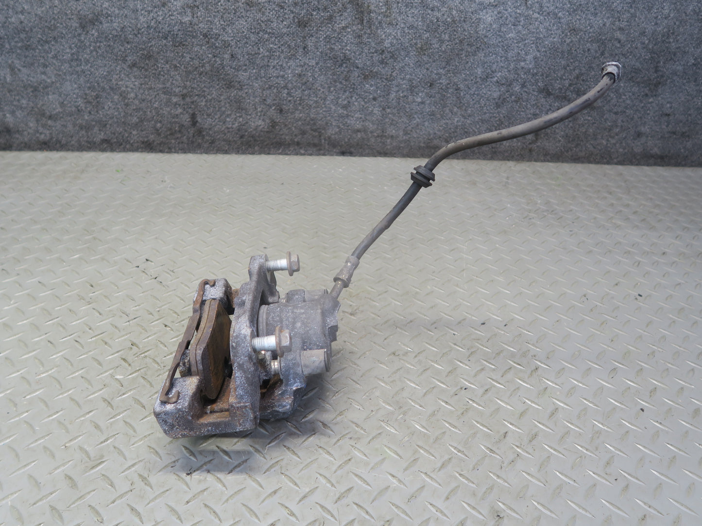 03-05 BMW E85 Z4 RWD Set of 2 Front Left & Right Brake Caliper 78K Miles OEM