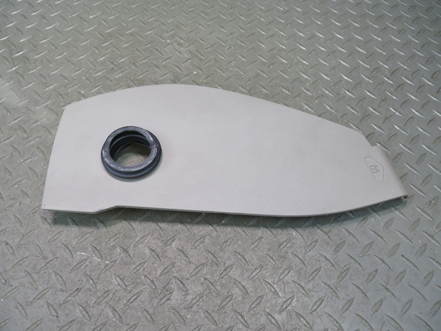 2003-2007 Hummer H2 Dash Front Left & Right END Cap Trim Cover Set of 2