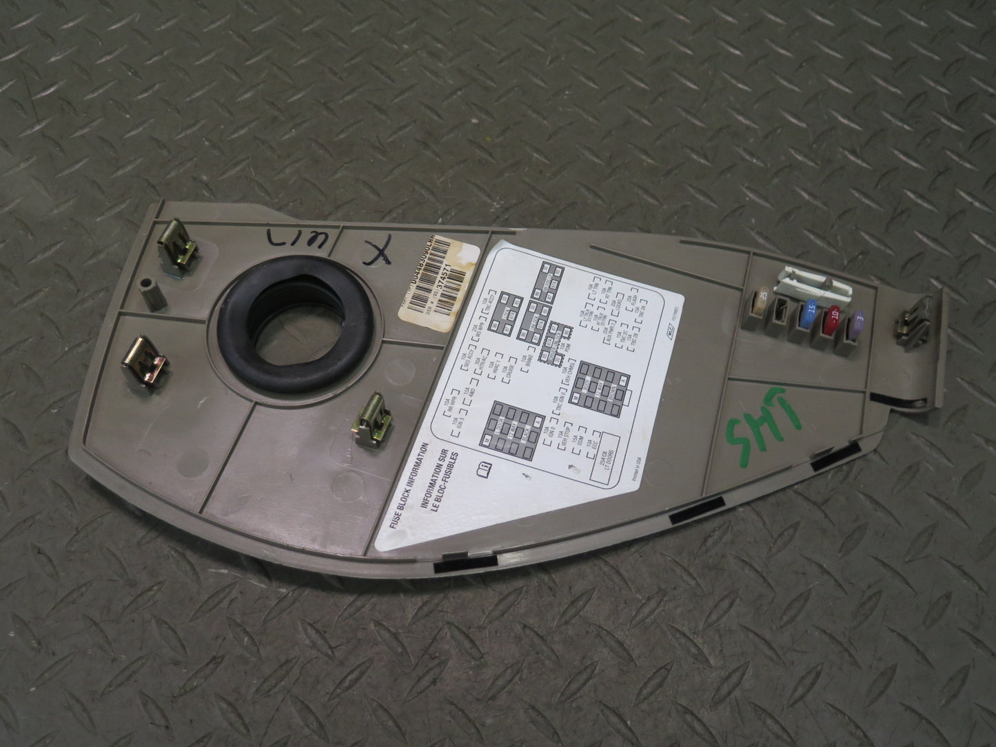 2003-2007 Hummer H2 Dash Front Left & Right END Cap Trim Cover Set of 2