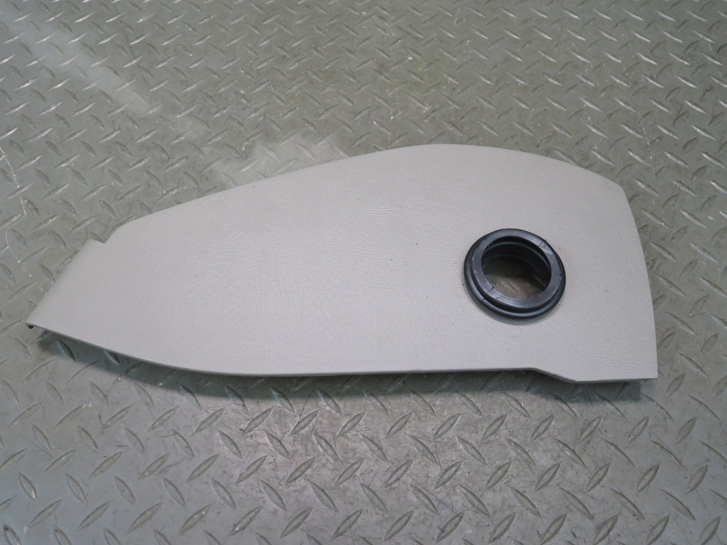 2003-2007 Hummer H2 Dash Front Left & Right END Cap Trim Cover Set of 2