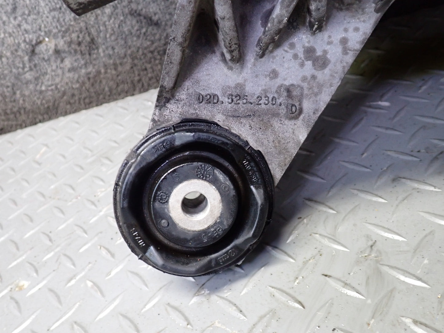 09-15 Audi TT S 8J Quattro Rear Haldex Differential Carrier 116K Miles OEM