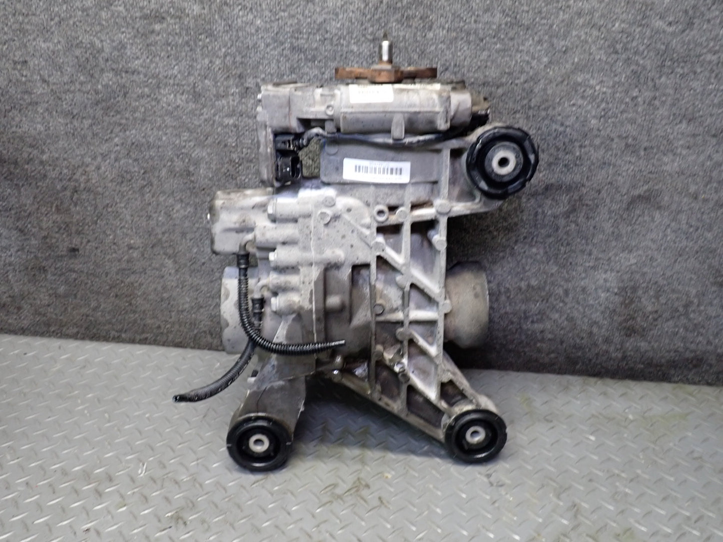 09-15 Audi TT S 8J Quattro Rear Haldex Differential Carrier 116K Miles OEM