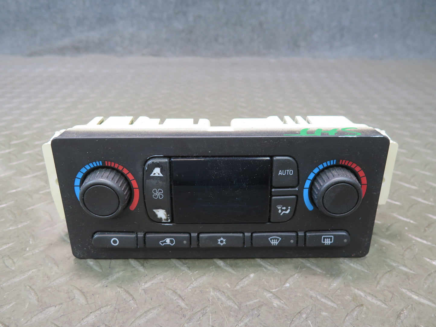 2003-2007 Hummer H2 A/C Heater Climate Control Switch Panel 15136332