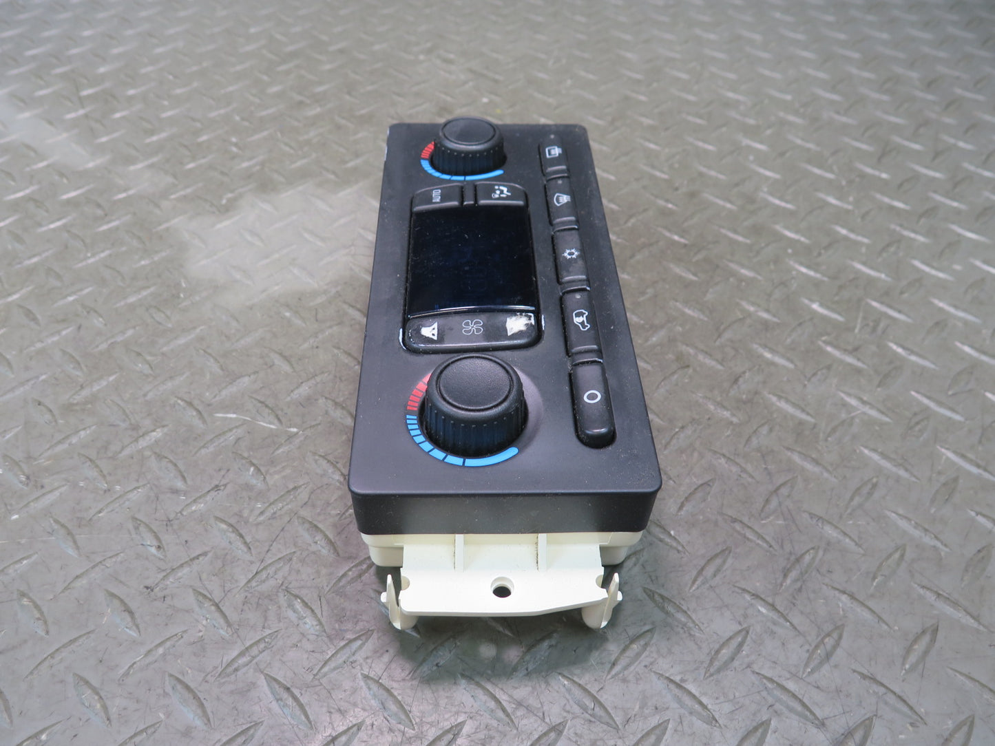 2003-2007 Hummer H2 A/C Heater Climate Control Switch Panel 15136332