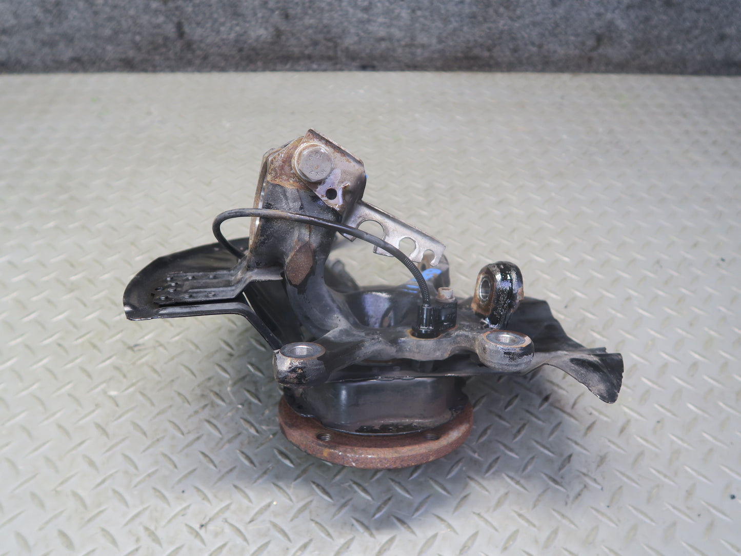 03-08 BMW E85 Z4 RWD Front Left Spindle Knuckle Wheel Hub Bearing 78K Miles OEM