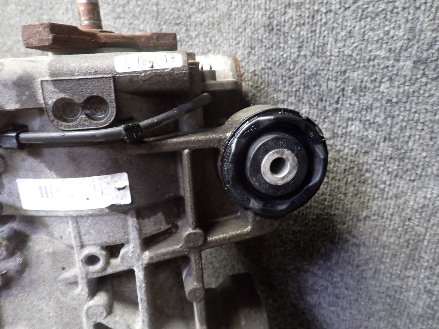 2008 VW Golf R32 MK5 VR6 AWD Haldex Rear Differential Carrier 160k Miles OEM