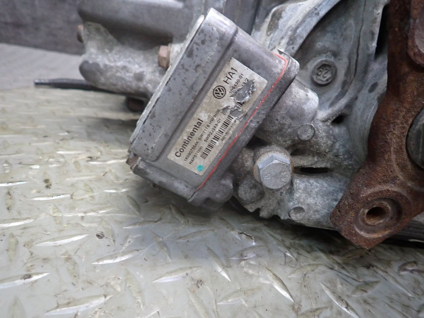 2008 VW Golf R32 MK5 VR6 AWD Haldex Rear Differential Carrier 160k Miles OEM