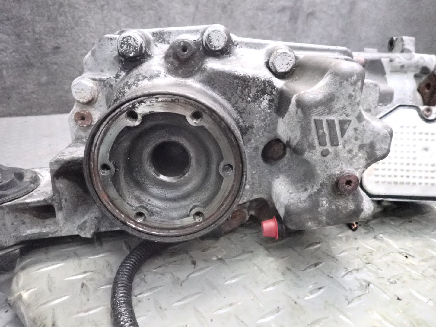 2008 VW Golf R32 MK5 VR6 AWD Haldex Rear Differential Carrier 160k Miles OEM