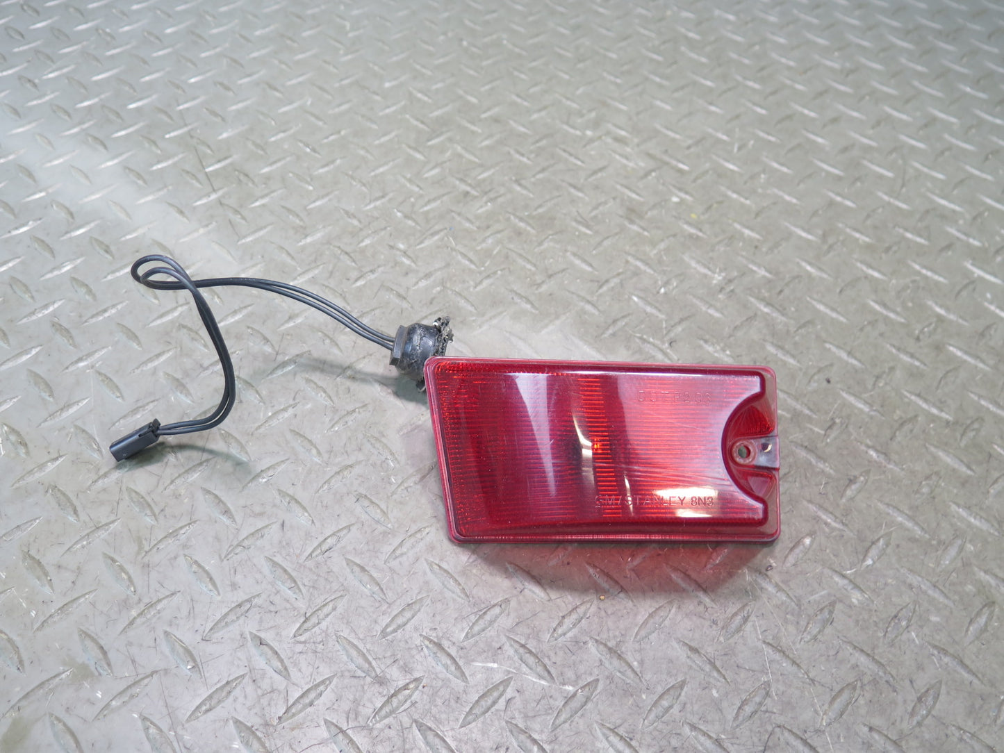 2003-2009 Hummer H2 Front or Rear Roof Clearance Marker Light Lamp Set of 2