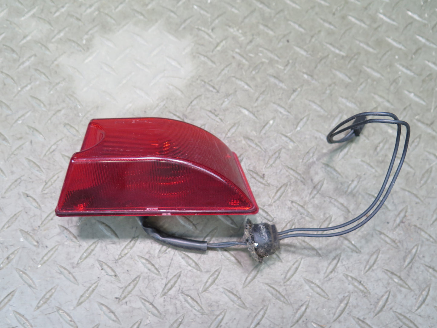 2003-2009 Hummer H2 Front or Rear Roof Clearance Marker Light Lamp Set of 2