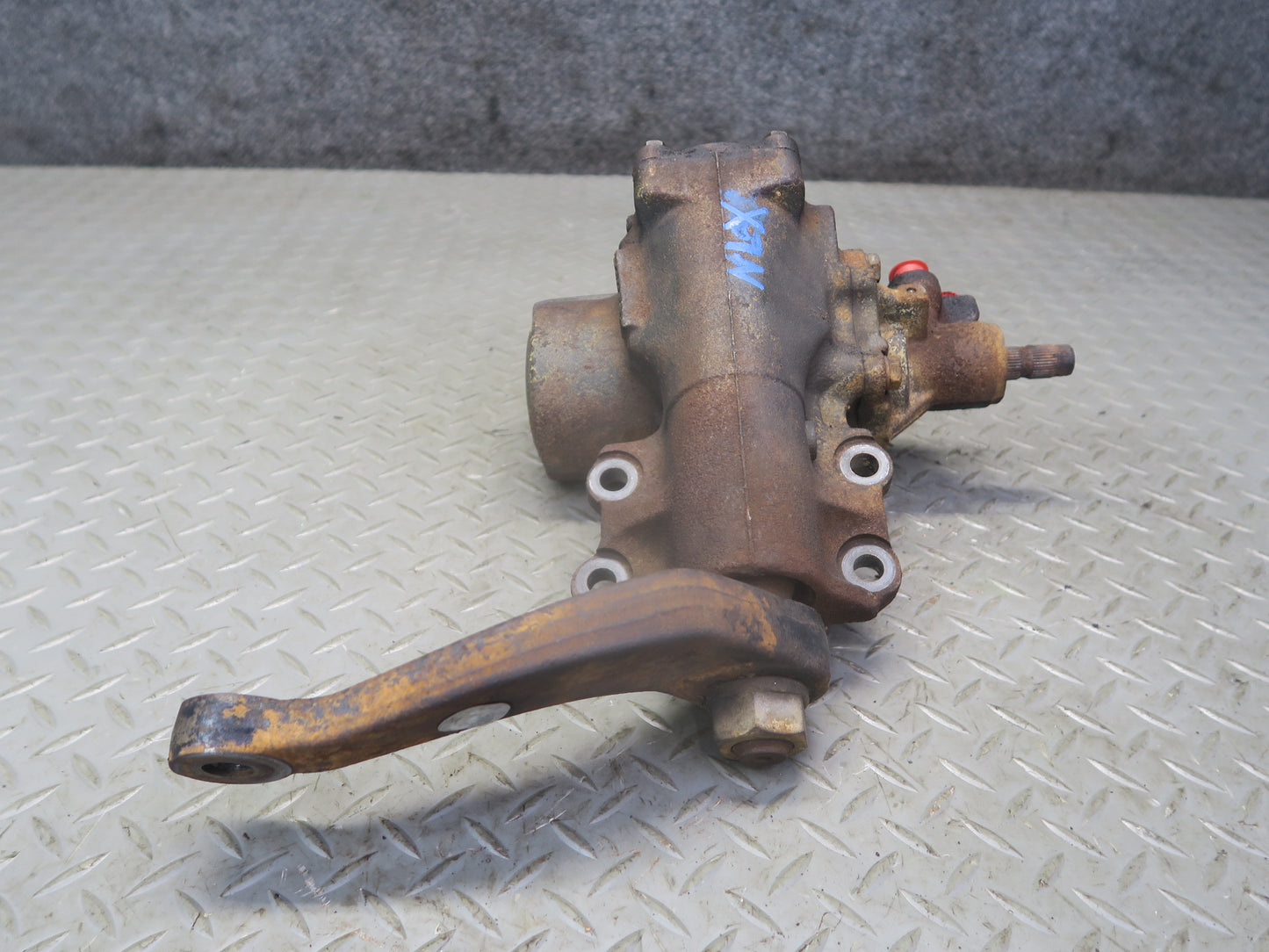 1996-1997 Lexus FZJ80L LX450 Power Steering Gearbox Assembly