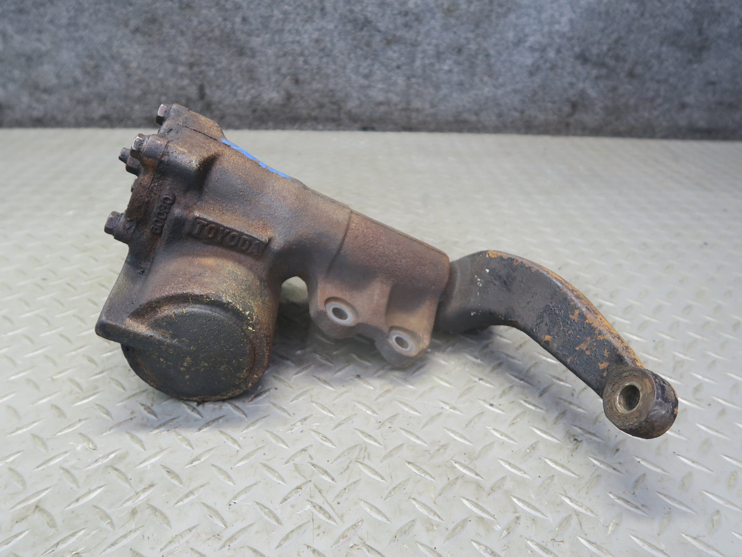 1996-1997 Lexus FZJ80L LX450 Power Steering Gearbox Assembly