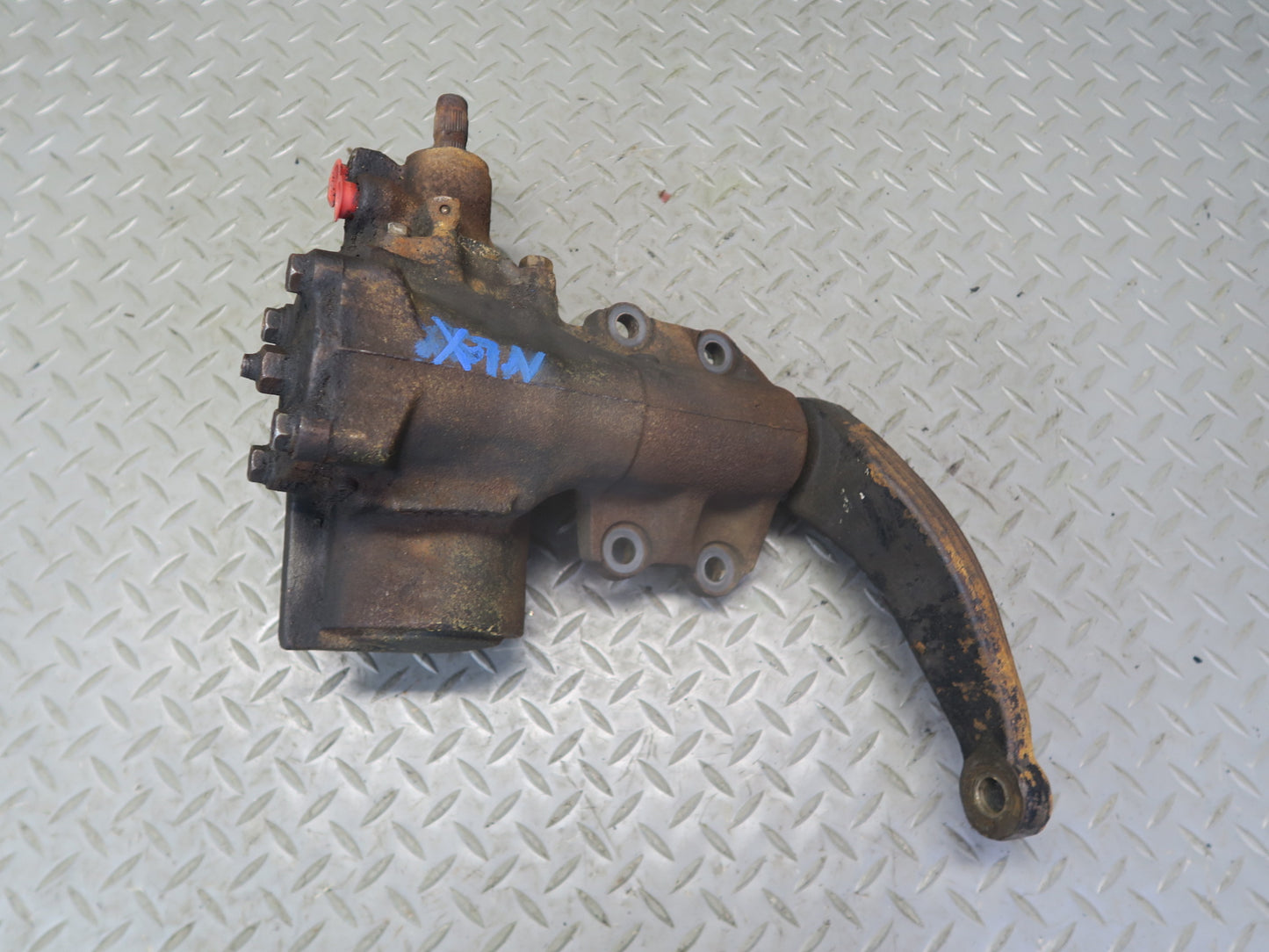 1996-1997 Lexus FZJ80L LX450 Power Steering Gearbox Assembly