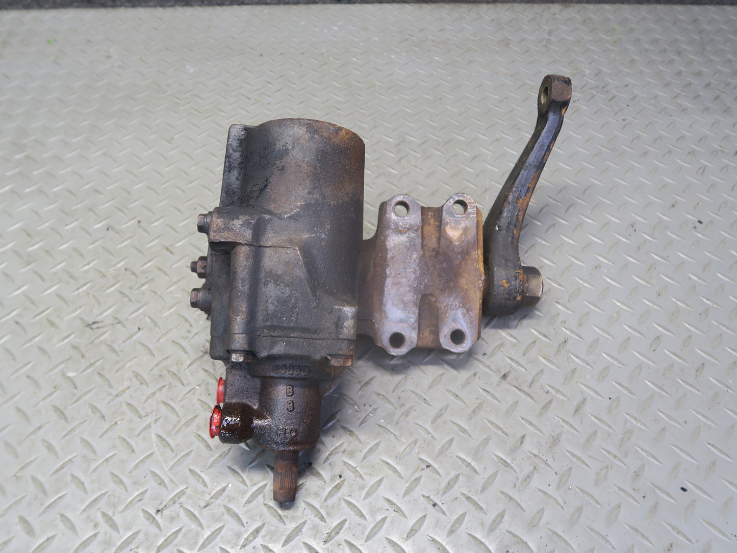 1996-1997 Lexus FZJ80L LX450 Power Steering Gearbox Assembly