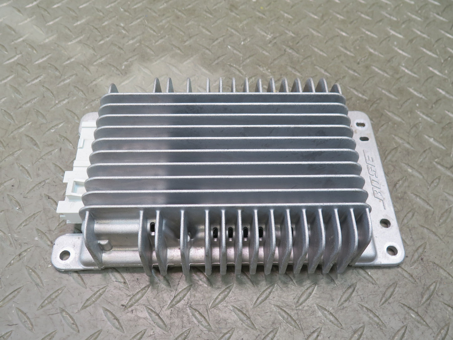 2004-2007 Hummer H2 Bose Radio Audio Amplifier AMP 15113803