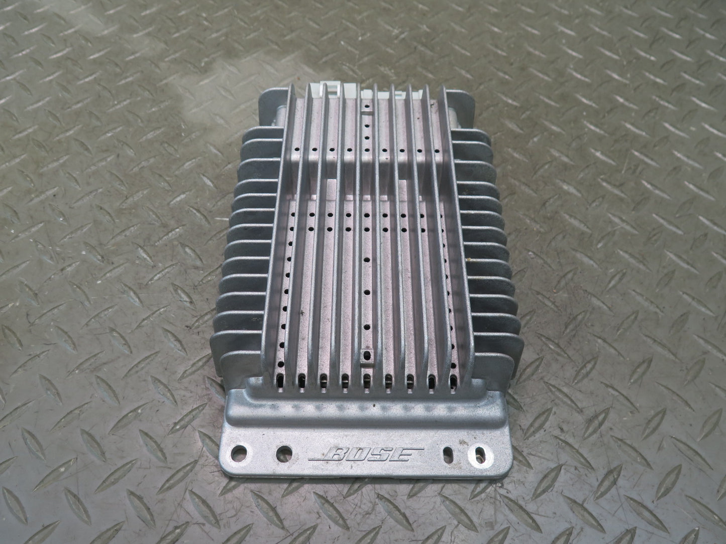 2004-2007 Hummer H2 Bose Radio Audio Amplifier AMP 15113803