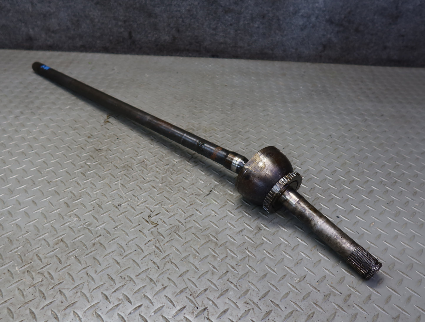 1996-1997 Lexus FZJ80L LX450 AWD Front Left Suspension Axle Shaft