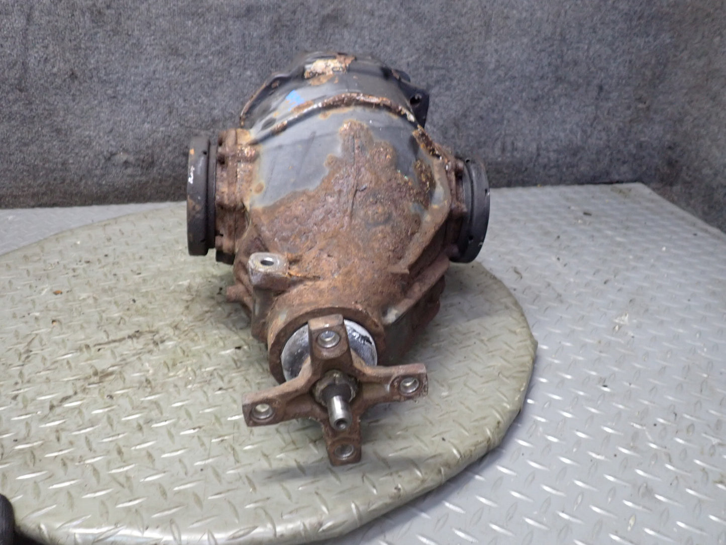 1995 Mercedes W140 S500 Rear Differential Carrier 2.65 Ratio OEM