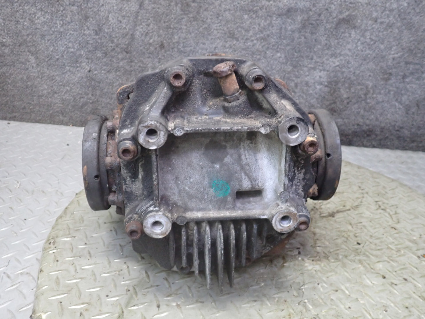 1995 Mercedes W140 S500 Rear Differential Carrier 2.65 Ratio OEM