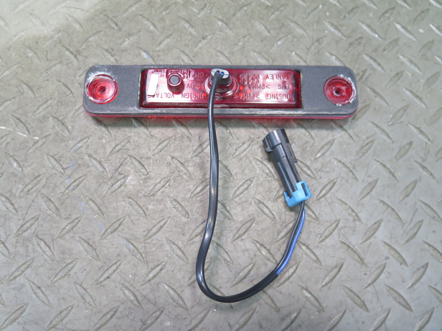 2003-2009 Hummer H2 Rear Left & Right Side Marker Light Lamp Set of 2