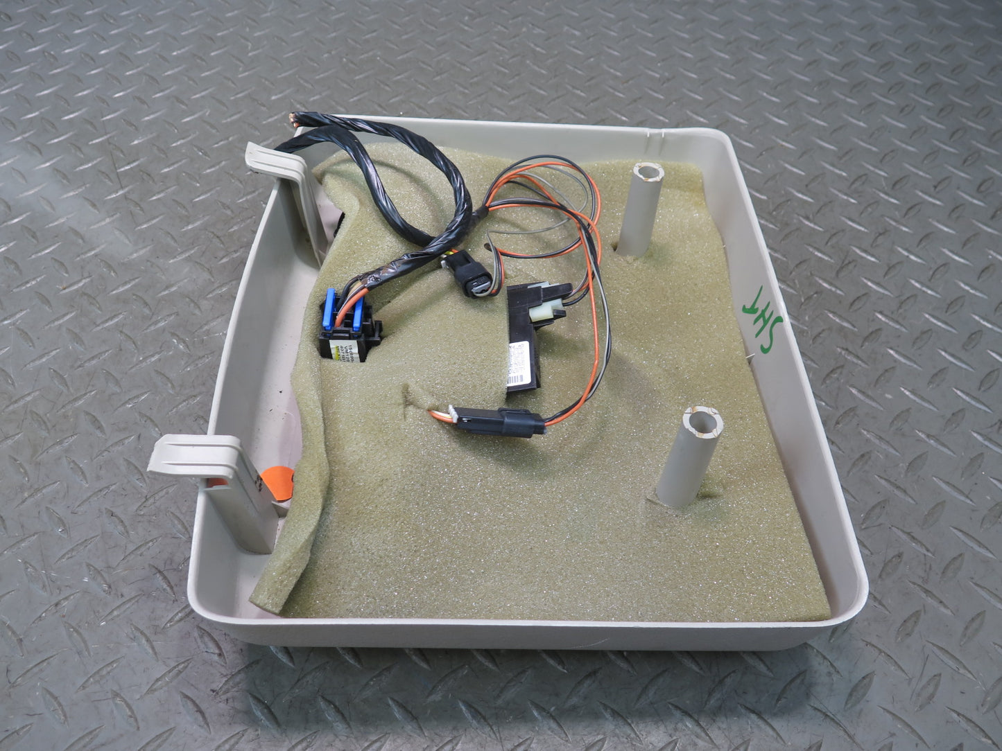 2003-2007 Hummer H2 Overhead Console MAP Reading Light Sunroof Homelink Switch
