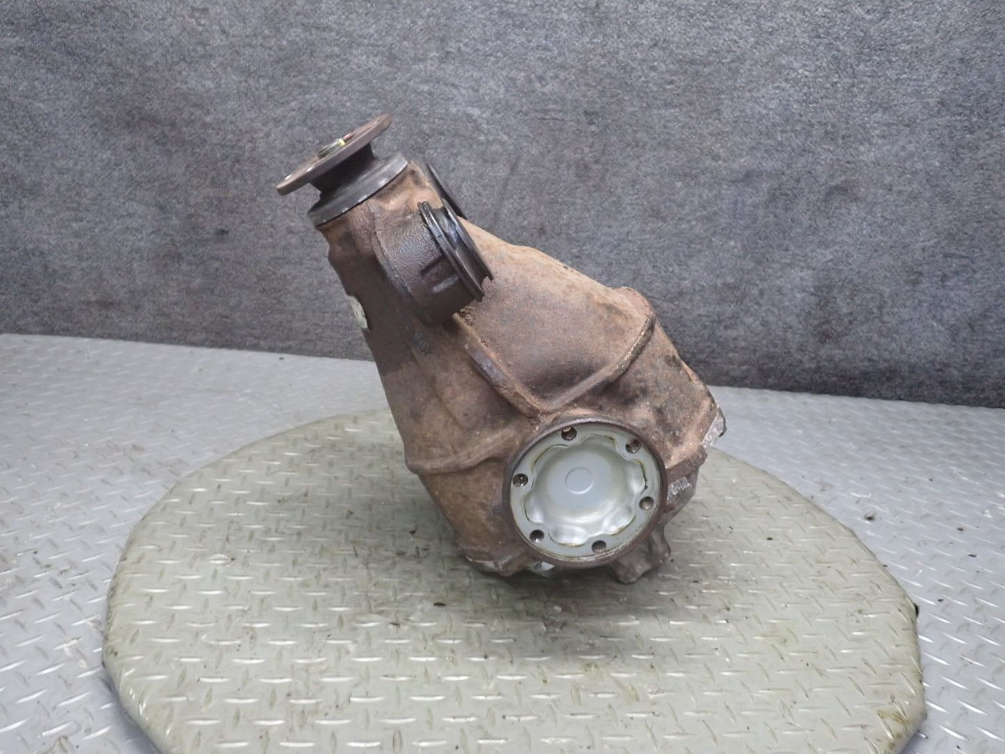 01-05 Lexus IS300 RWD M96 A/T Rear Differential Carrier 3.91 Ratio 130k Miles