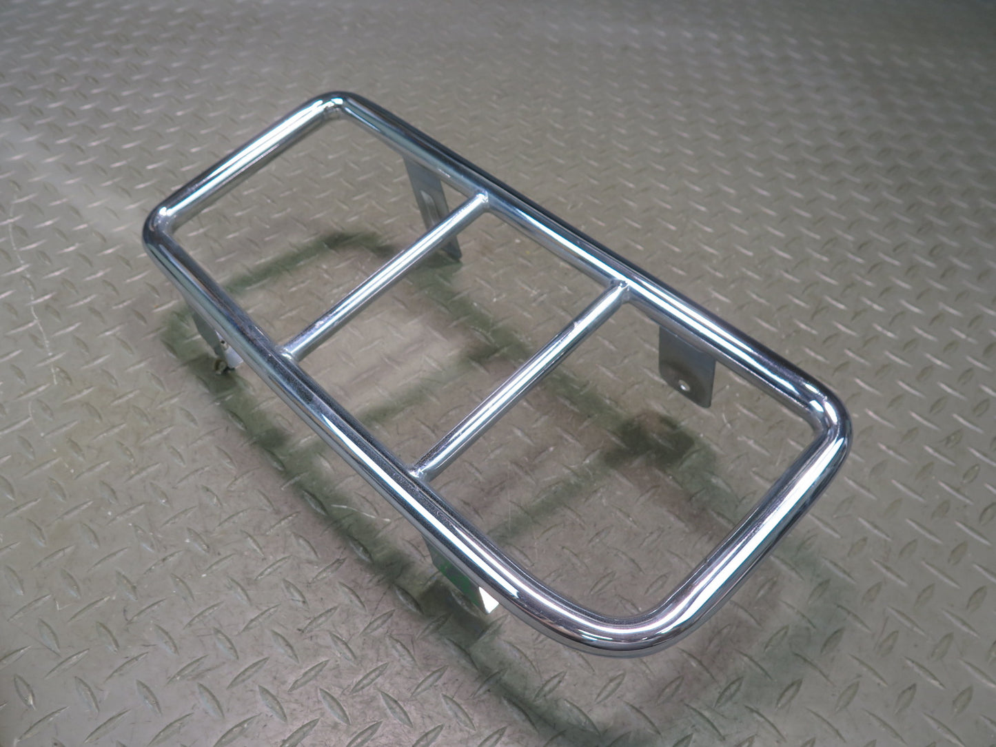 2003-2007 Hummer H2 Rear Left Tail Light Lamp Guard Grille Molding 88968359