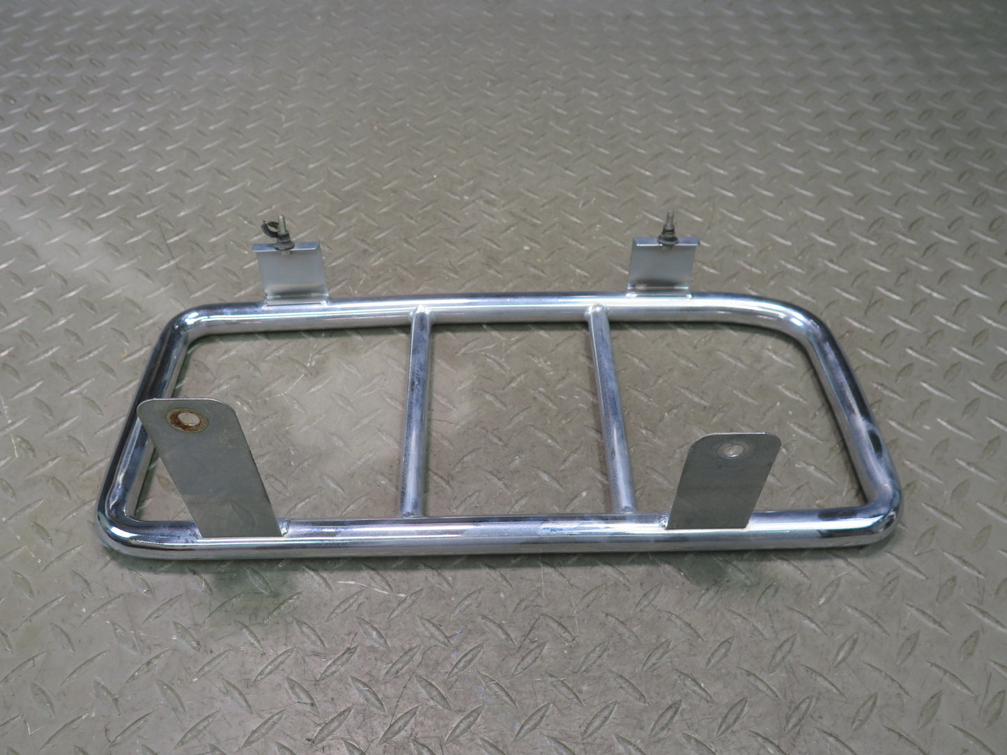 2003-2007 Hummer H2 Rear Left Tail Light Lamp Guard Grille Molding 88968359