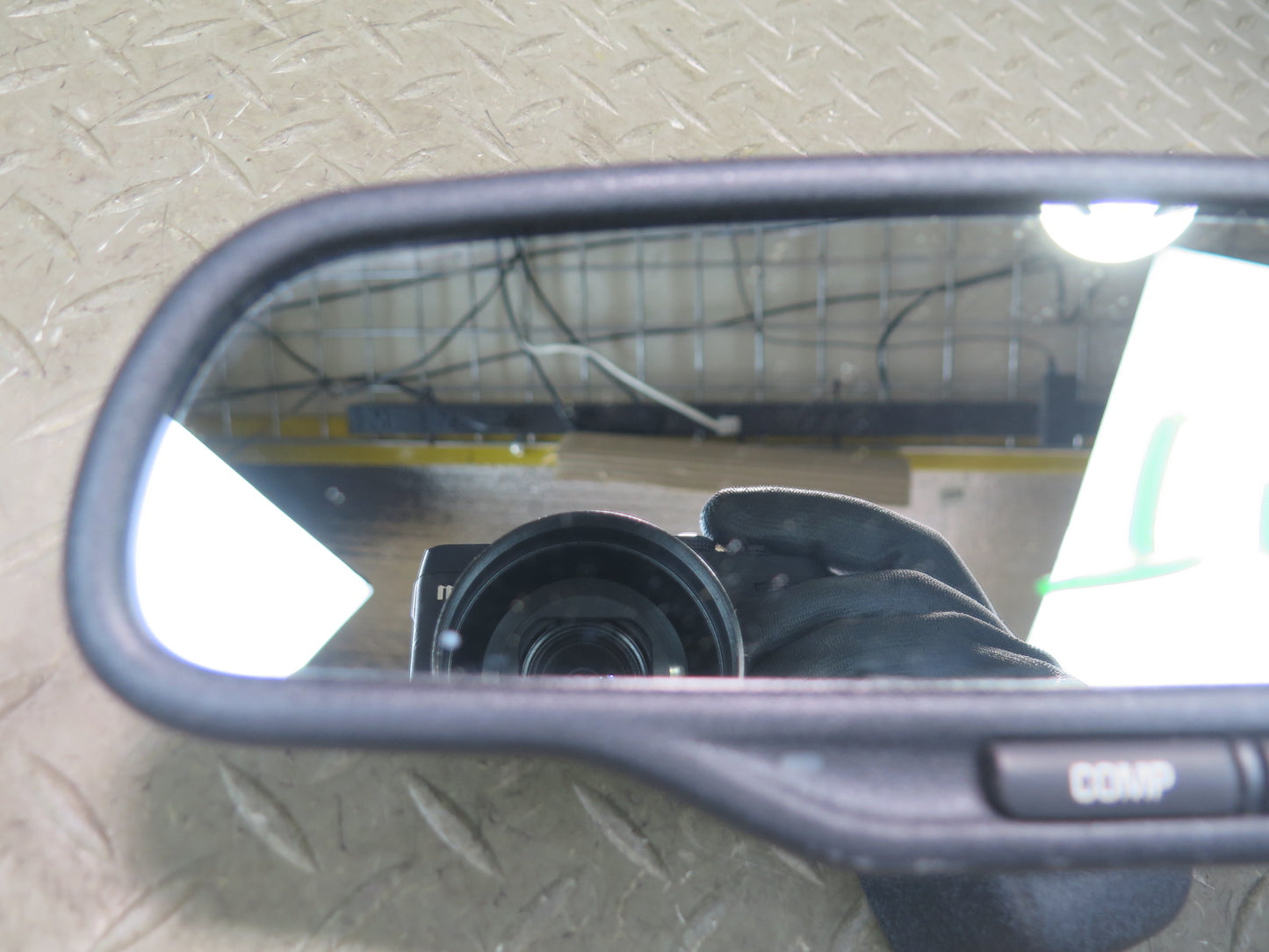 2003-2009 Hummer H2 Front Auto Dim Interior Rear View Mirror 15075034