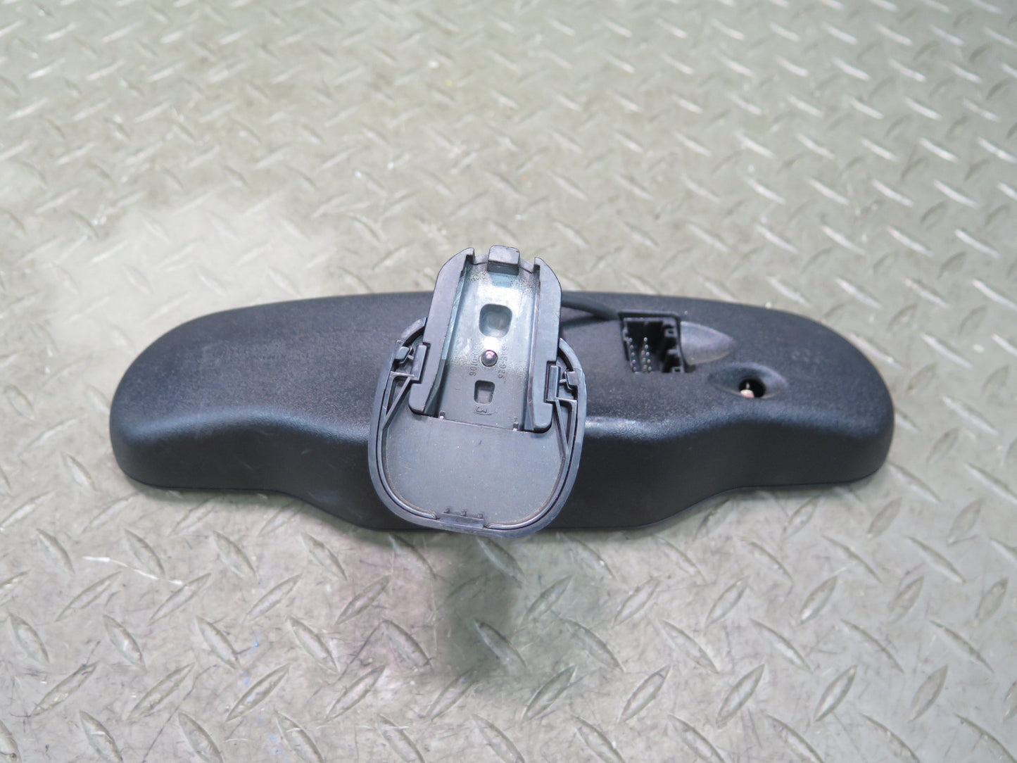 2003-2009 Hummer H2 Front Auto Dim Interior Rear View Mirror 15075034
