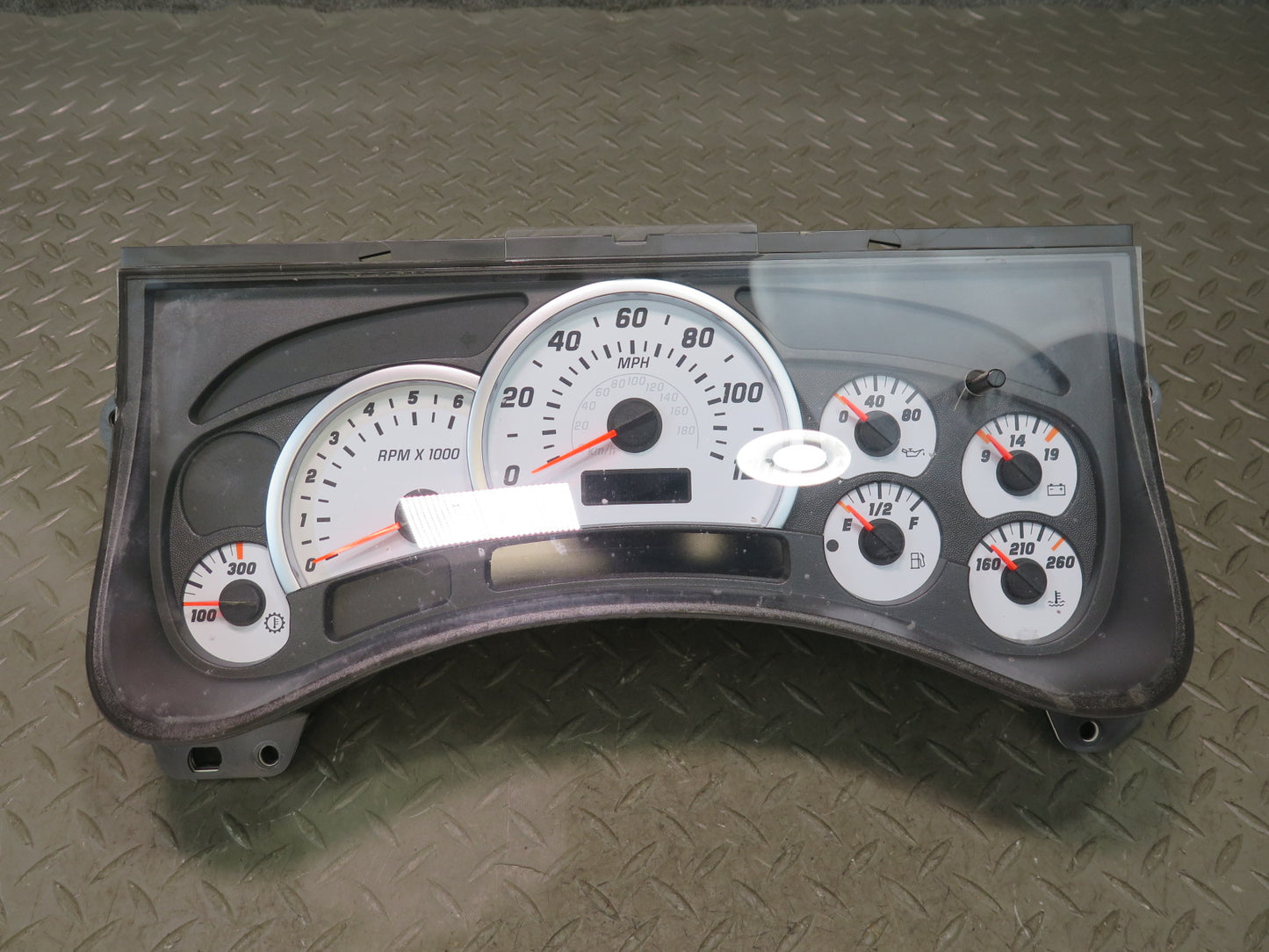 2004 Hummer H2 Dash Instrument Cluster Gauge Speedometer 15114639