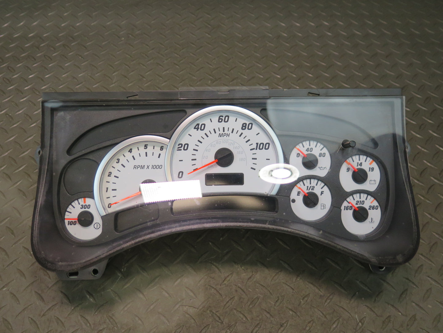 2004 Hummer H2 Dash Instrument Cluster Gauge Speedometer 15114639