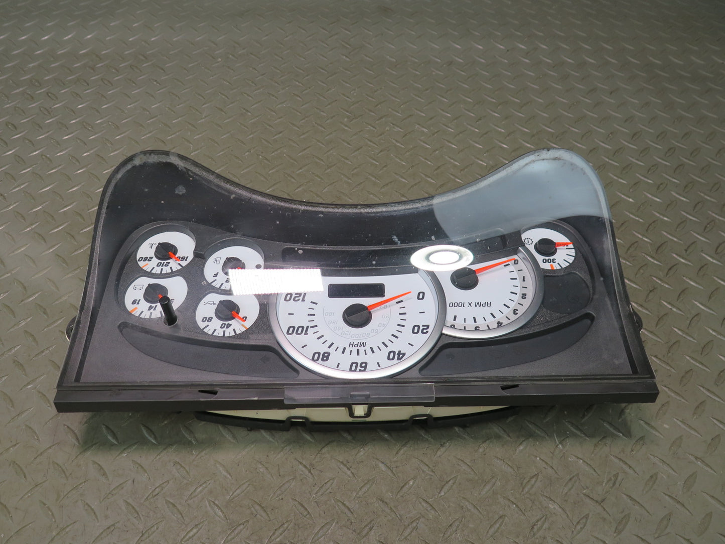 2004 Hummer H2 Dash Instrument Cluster Gauge Speedometer 15114639