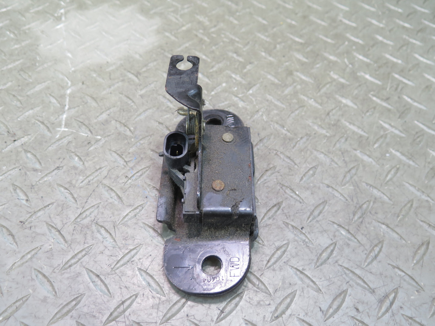 2003-2009 Hummer H2 Rear Trunk Lid Tailgate Liftgate Trunk Lock Latch Set of 2